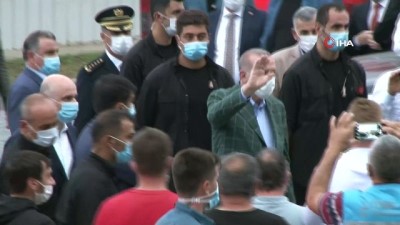  Cumhurbaşkanı Erdoğan, Rize-Artvin Havalimanı inşaatında incelemelerde bulundu