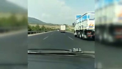 serit ihlali - Tır şoförünün tehlikeli yolculuğu kameralara yansıdı - MERSİN Videosu