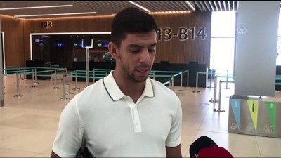 Altaylı Cenk Özkacar, Olympique Lyon'la sözleşme imzalamak için Fransa'ya gitti - İSTANBUL