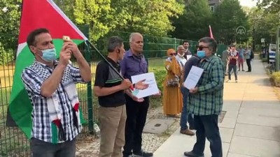 Bir grup Filistinli, BAE-İsrail normalleşme anlaşmasını protesto etti - BERLİN