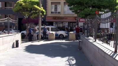  Eskişehir'de sokak satıcılarına göz açtırılmıyor