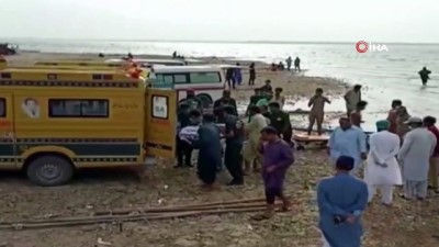  - Pakistan’da tekne alabora oldu: 8 ölü