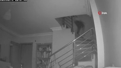 hirsiz -  Üsküdar’da bir eve giren hırsız eli boş döndü Videosu