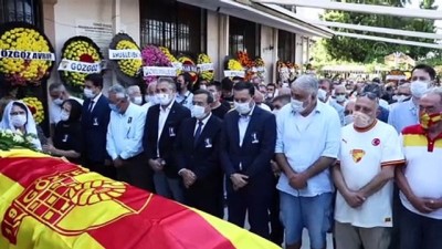 Göztepe'nin eski futbolcularından Halil Kiraz son yolculuğuna uğurlandı (2) - İZMİR