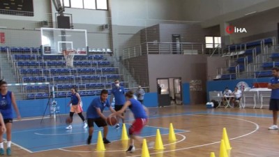 milli basketbolcu -  İşitme engelli Çağla, Kadınlar Basketbol Süper Ligi'nde bir ilki gerçekleştirecek Videosu
