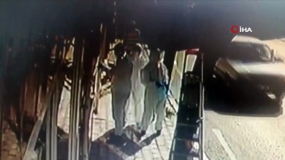 para cezasi -  Karantinadan kaçıp dükkana gelen çiğköftecinin yakalandığı anlar kamerada Videosu