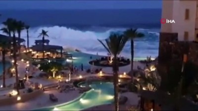 sahil kasabasi -  - Genevieve Kasırgası Meksika kıyılarına ulaştı: 2 ölü Videosu