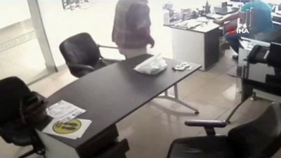 hirsiz -  - Kolombiya'da muzla soygun girişimi Videosu