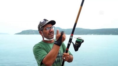 tenha - Olta balıkçıları yağışa rağmen 'rastgele' demeye devam ediyor - İSTANBUL Videosu