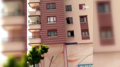 tahkikat -  Psikolojik sorunları olan şahıs kendini kesti Videosu