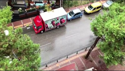 baros - Sağanak yağış etkili oldu - İSTANBUL Videosu