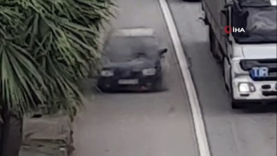 sahil yolu -  Giresun’da seyir halinde araç yangını Videosu