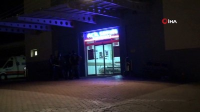 yakin koruma -  Suç lideri Nadir Salifov'un, öldürüldüğü restoran ve otel koridorunda çok sayıda silah ve mühimmat ele geçirildi Videosu