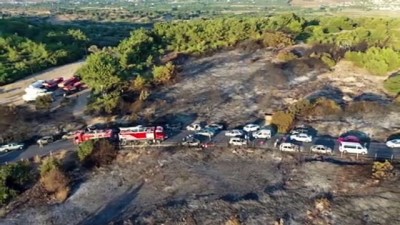 (DRONE) Seferihisar'da otluk alanda çıkan yangın - İZMİR