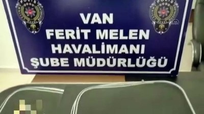 caga - Van'da uyuşturucuyla uçağa binmeye çalışan şüpheli tutuklandı Videosu