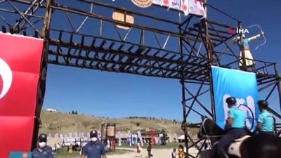 katar -  Atlı birlik Ahlat’ta 'şaha' kalktı Videosu