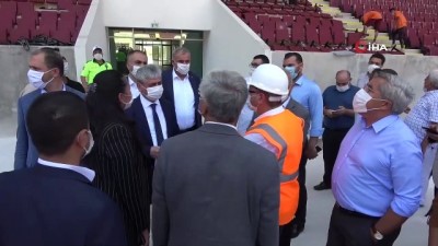 Hatay Valisi Rahmi Doğan ve milletvekilleri stat inşaatını inceledi