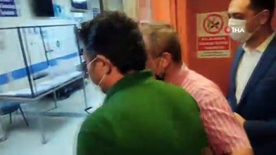ilk mudahale -  Silahlı saldırıya uğrayan eski Menemen Belediye Başkanı Şahin, Menemen Devlet Hastanesine sevk edildi Videosu