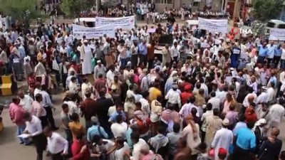 egitim donemi -  - Yemen'in Taiz kentinde maaşlarını almayan öğretmenler protesto düzenledi Videosu