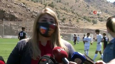 yedek oyuncu - Berna Gözbaşı: 'Transfer tahtasını açacak meblağ hazır' Videosu