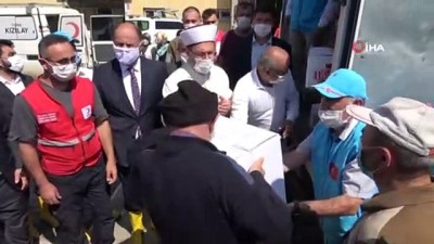 sivil toplum -  Diyanet İşleri Başkanı Ali Erbaş, sel bölgesinde yardım dağıttı Videosu