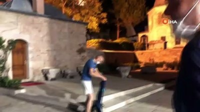 youtube -  Motosikletler ile Bosna’dan çıkıp Ayasofya-i Kebir Cami-i Şerifi’nde şükür namazı kıldılar Videosu
