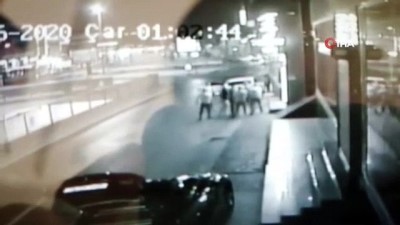 polis ekipleri -  - Çekmeköy'de eğlence merkezinde çıkan silahlı kavga kamerada Videosu