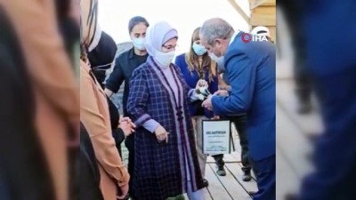 ebru sanati -  Emine Erdoğan’dan atık malzemelerden yapılan ürünlere büyük ilgi Videosu