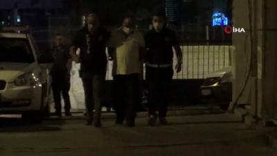 akalan -  FETÖ'cü firari 3 yıldır kaçıyordu, çatı arasında yakalandı Videosu