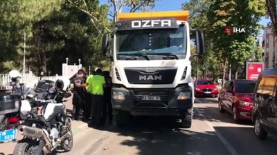 akalan -  Bursa'daki kazada ölenlerin kimliği belli oldu Videosu