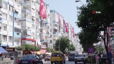 milli bayramlar -  Esnafa 10 bin Türk bayrağı Videosu