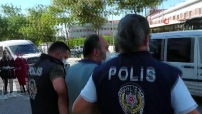 polis ekipleri -  FETÖ'nün askeri 'mahrem imamı' tutuklandı Videosu