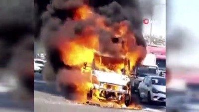 sparta -  Tem Otoyolu’nda kamyonet alev alev yandı Videosu