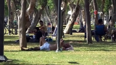 gunes kremi -  Antalya'da kavurucu sıcak. Termometreler 43 dereceyi gösterdi Videosu