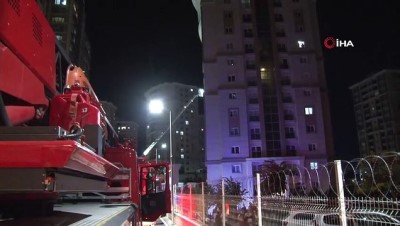  Başakşehir’de 15 katlı binada korkutan yangın