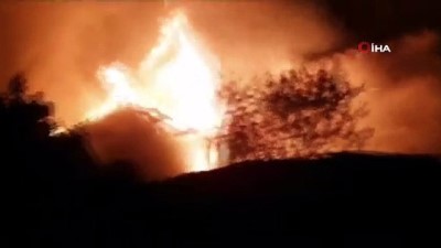 alabalik -  Elektrik kontağından çıkan yangın üç evi kül etti Videosu