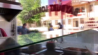 hayvan pazari -  Polisten vatandaşlara maske Videosu