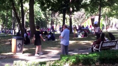 alabalik - Vatandaşlar, Gülhane Parkı'na akın etti - İSTANBUL Videosu