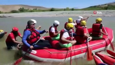 ali yildirim -  Binali Yıldırım Erzincan’da rafting yaptı Videosu