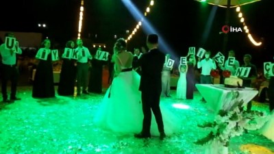 yazla -  Düğünde geline doğum günü sürprizi Videosu