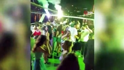 gece kulubu -  -  İstanbul Boğazı’nda salgına rağmen “korona virüs partileri” kamerada Videosu