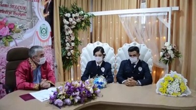 Polis çift, nikah masasına üniformayla oturdu - MANİSA