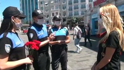 bulduk -  Polisler İstiklal Caddesi’nde KADES'i tanıttı Videosu
