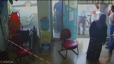 devlet hastanesi -  Rapor isteğine red cevabı alan akademisyenin doktorlara saldırdığı iddia edildi...O anlar güvenlik kamerasında Videosu