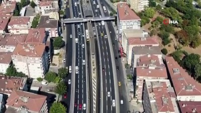 sahit -  Sorumsuz sürücüler E-5 yan yolu otoparka çevirdi Videosu