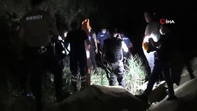 sahil guvenlik -  Polis memurunun dikkati genç kızı hayata bağladı Videosu