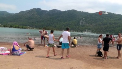 gesi -  Havanın kapalı olması deniz keyiflerini bozmadı Videosu