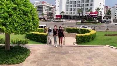 kadin cantasi -  Polis, turist görünümlü zehir tacirini otogarda karşıladı Videosu