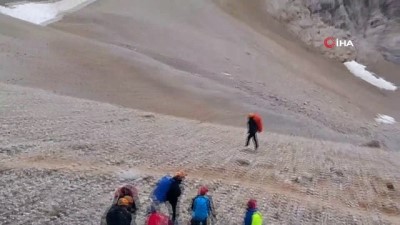 yarali dagci -  Üzerine kaya düşen dağcı yaralandı Videosu