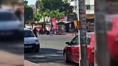 bicakli kavga -  Antalya’da iki grup arasında silahlı-bıçaklı kavga: 2 yaralı, 4 gözaltı Videosu